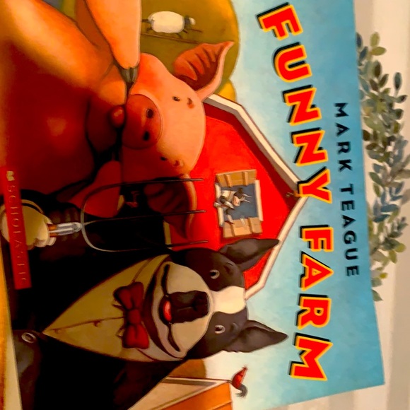 FUNNY FARM BOOK - Picture 1 of 2